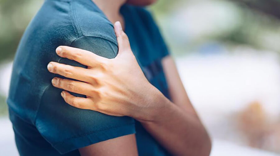 Possible causes of right upper arm pain